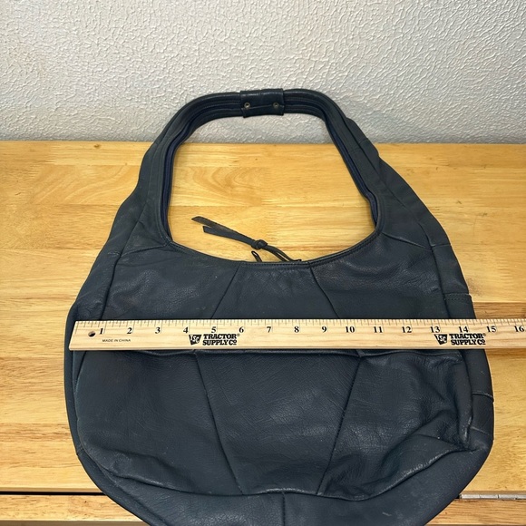 Vintage Leather Hobo Bag in Navy Blue - Picture 3 of 12